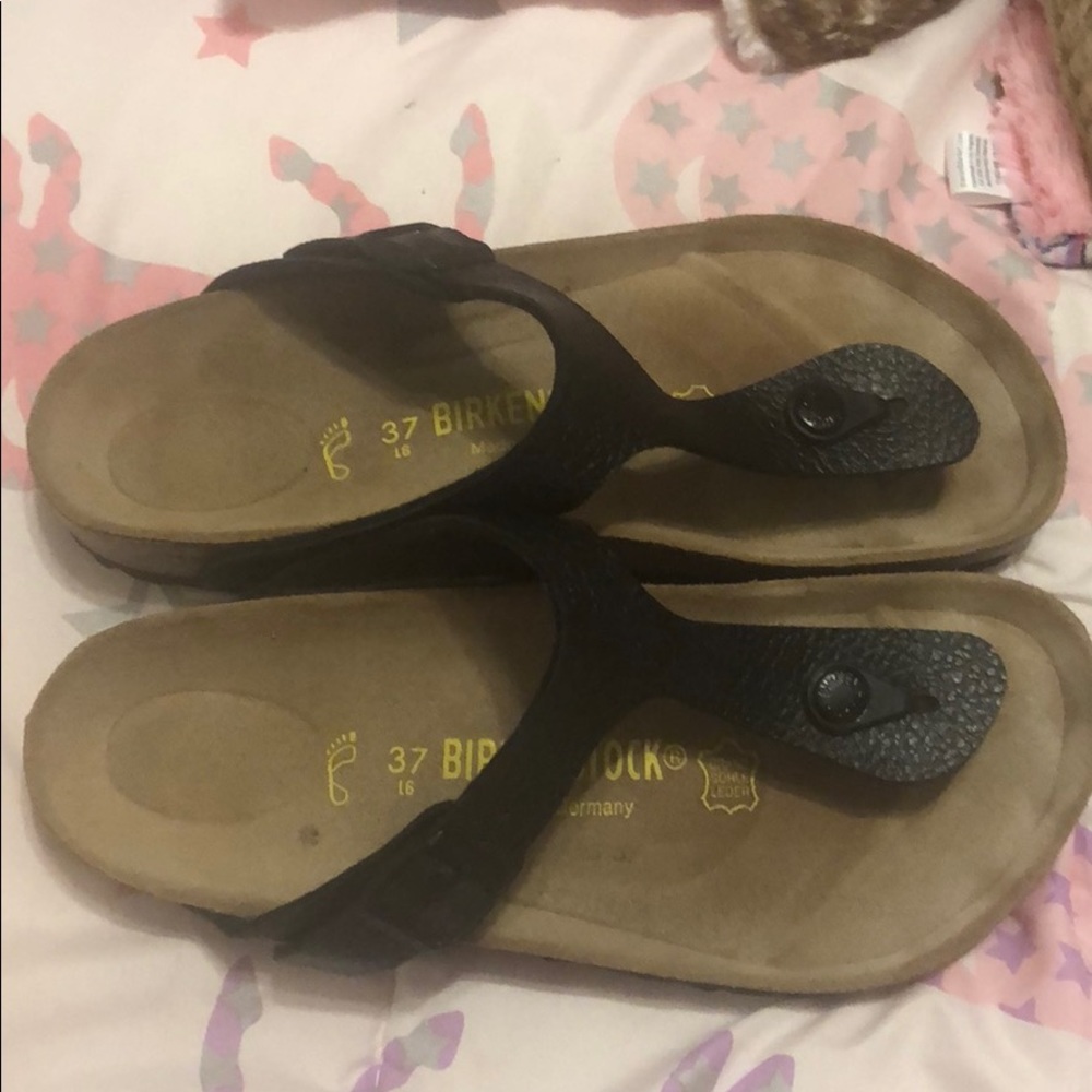 Size 37 Birkenstock thing sandals